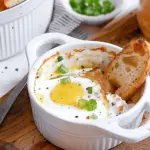 Prosciutto Mushroom Baked Eggs en Cocotte