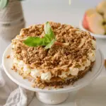 Apple Crumble Cheesecake